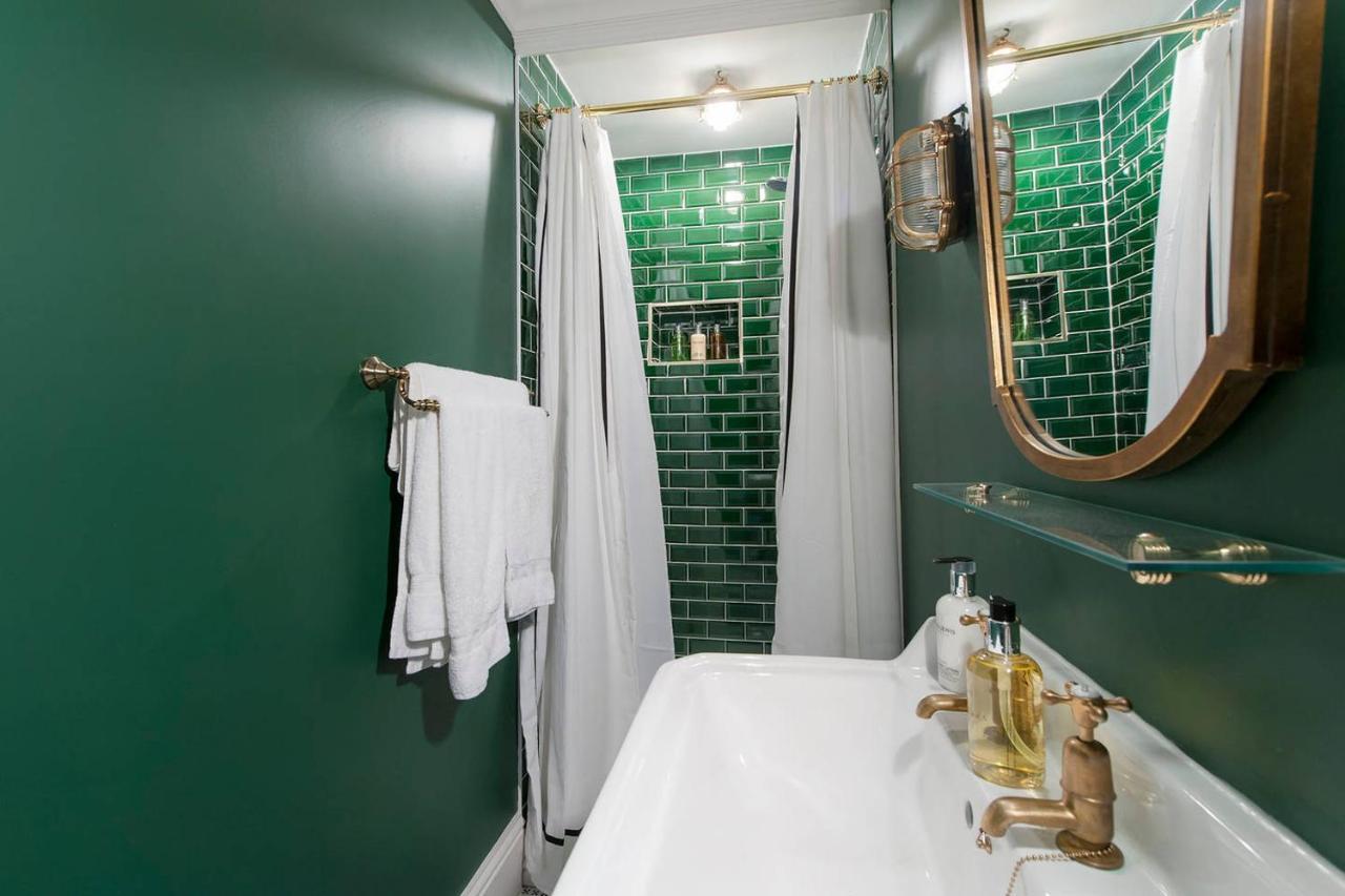 Central Luxury Bath Garden Apartment Free Parking 外观 照片