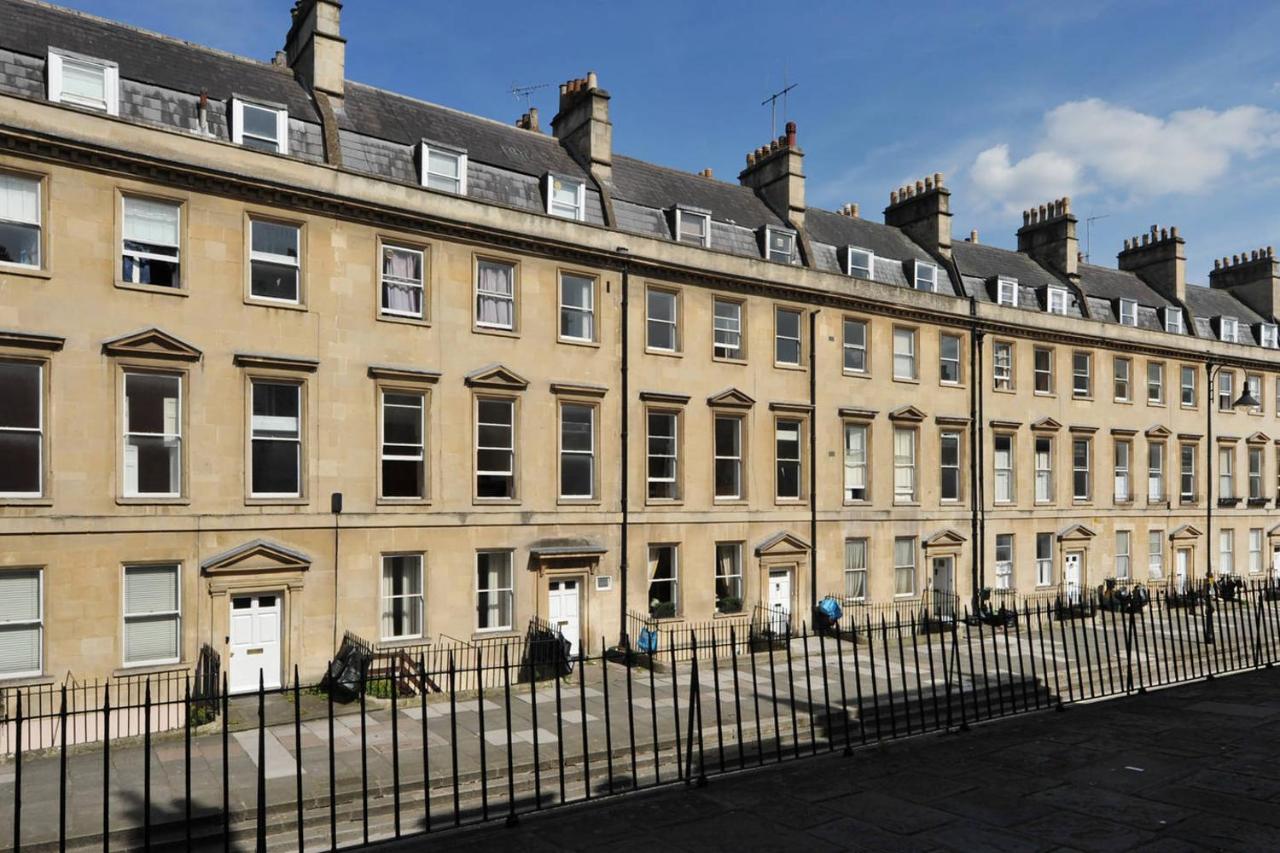 Central Luxury Bath Garden Apartment Free Parking 外观 照片